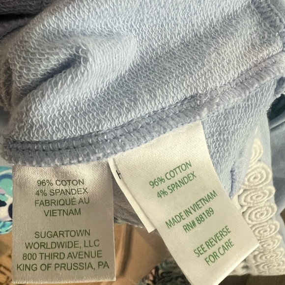 Lilly Pulitzer Skipper Popover XL Like New 1/2 zip - Picture 3 of 4